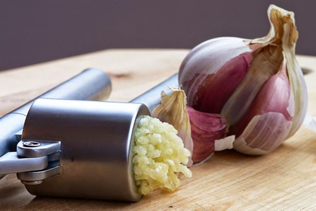 garlic to get rid of parasites